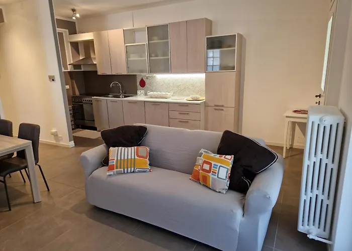 Ca Del Nonno 曼代洛-德尔拉里奥