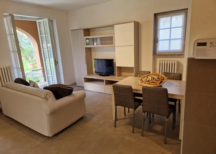 Ca Del Nonno 公寓 曼代洛-德尔拉里奥