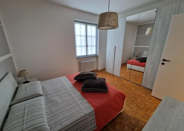 Ca Del Nonno * 曼代洛-德尔拉里奥